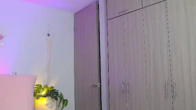 Belen-Royce - Flirt4Free Record Video - 2025 05-02 10:03:23