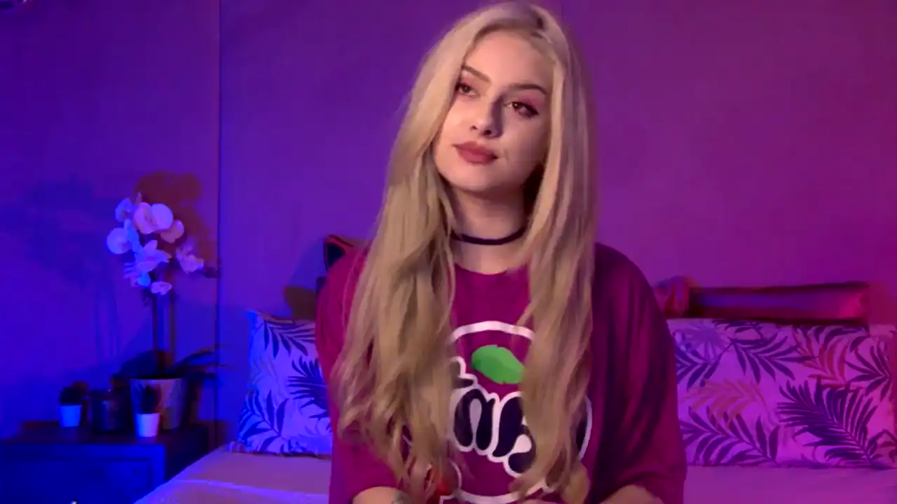Bella-Lloyd - Flirt4Free Free Video - 2025 02-02 26:19:43