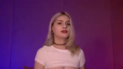 Bella-Lloyd - Flirt4Free Record Video - 2025 01-22 16:21:34