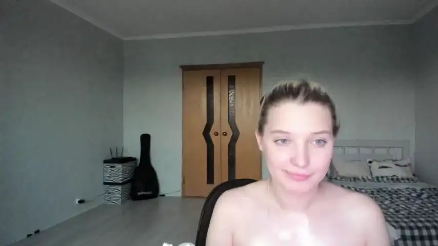 Belle_Ellie - Chaturbate Live Video Recording - 2025 03-03 20:37:11