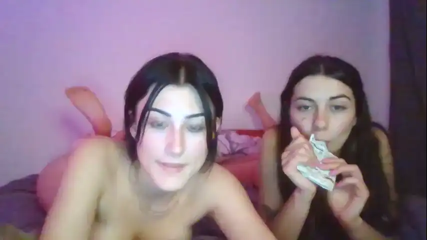 Briadominick - Chaturbate Free Video - 2025 05-10 15:16:34