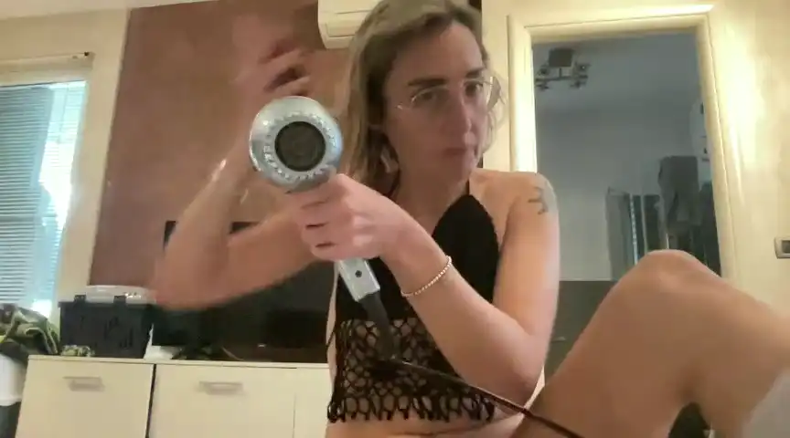 Casalinga88 - Stripchat Live Video Recording - 2025 01-19 09:11:34