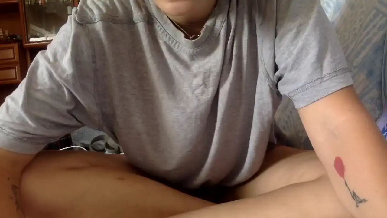 Chloee - Amateur.tv Private Video - 2025 03-10 03:45:18
