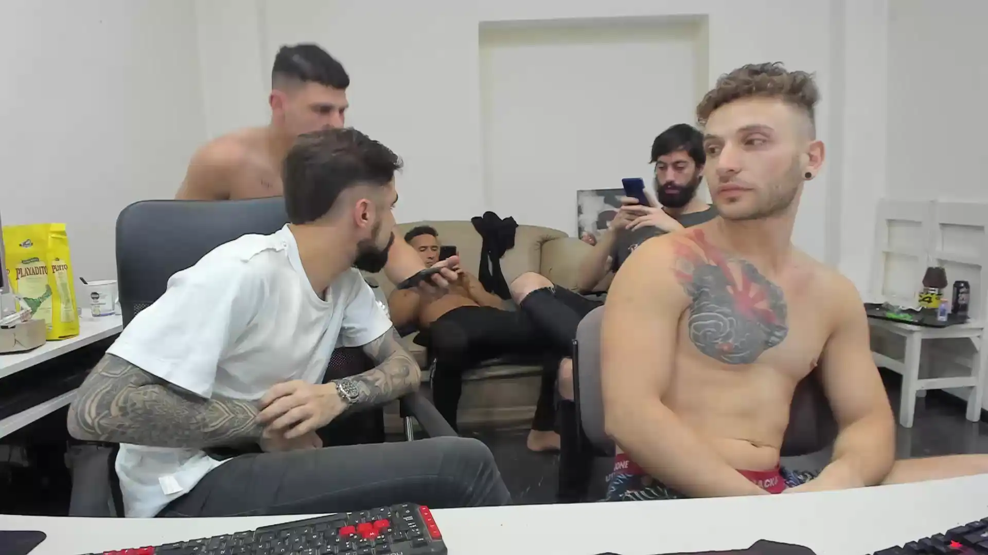 Classied3 - Cam4 Record Video - 2025 04-10 01:22:05