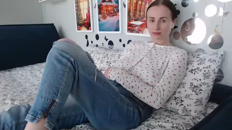 Cuteemouse - Chaturbate Live Video Recording - 2025 04-10 17:39:38